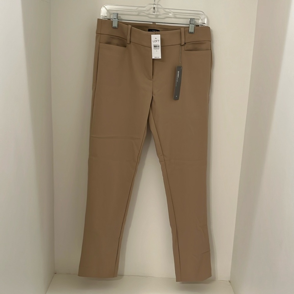 NWT Loft Back Slit Skinny Ankle Khaki, Sz 4